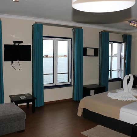 Apartamentos Kosmos Horta  Værelse billede