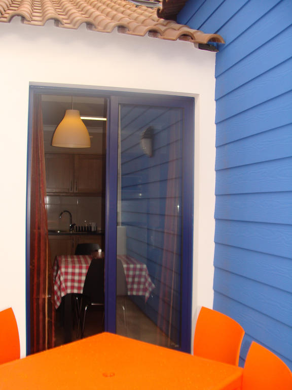 Apartamentos Kosmos Horta  Værelse billede