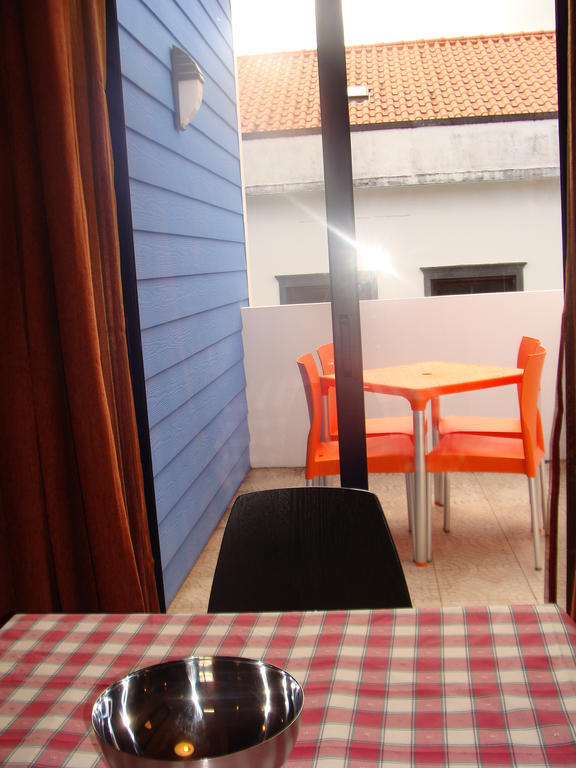 Apartamentos Kosmos Horta  Værelse billede