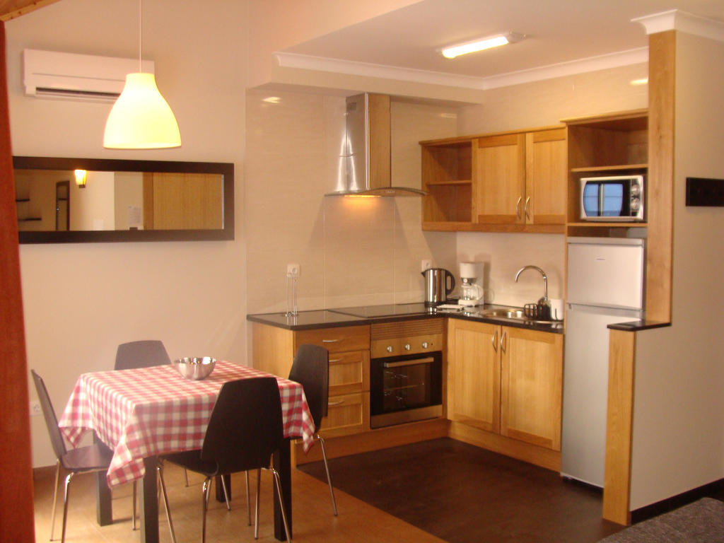 Apartamentos Kosmos Horta  Værelse billede