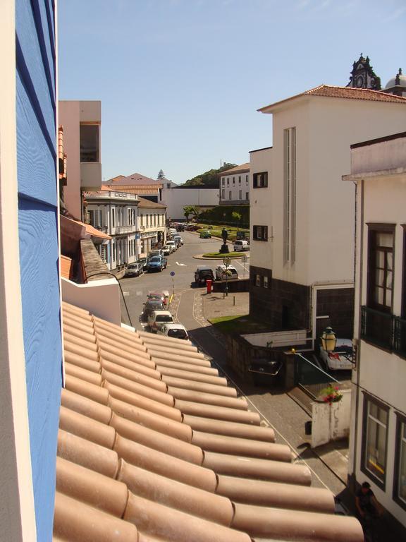 Apartamentos Kosmos Horta  Værelse billede
